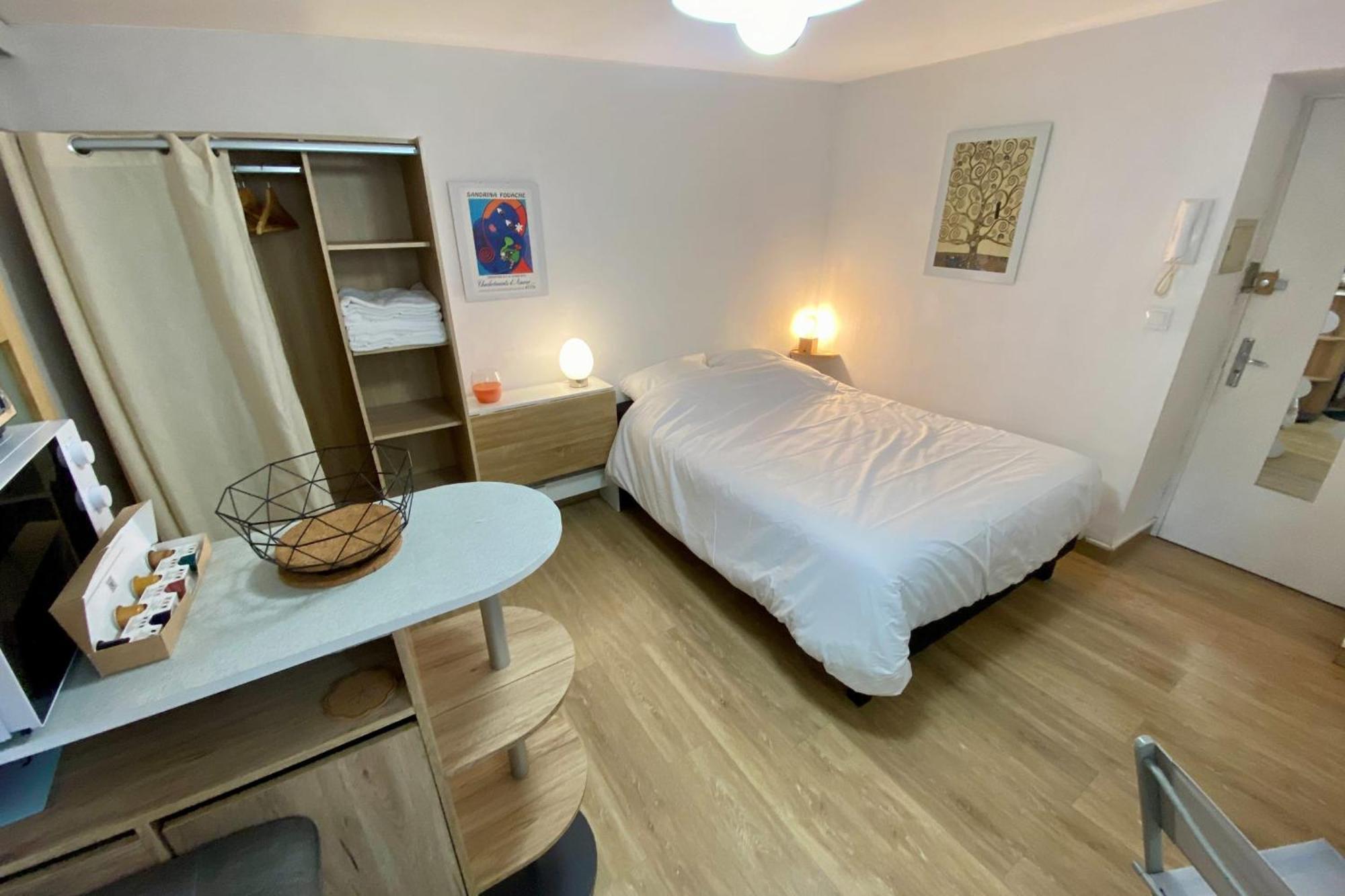 Studio Near The City Center Montpellier Buitenkant foto