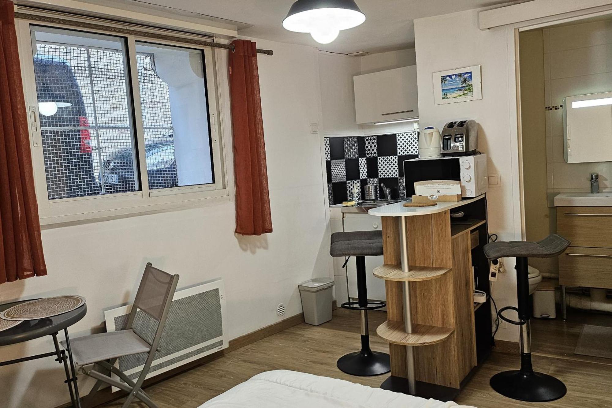 Studio Near The City Center Montpellier Buitenkant foto